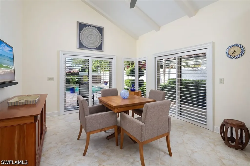 565 Tierra Mar Lane Naples FL 34108