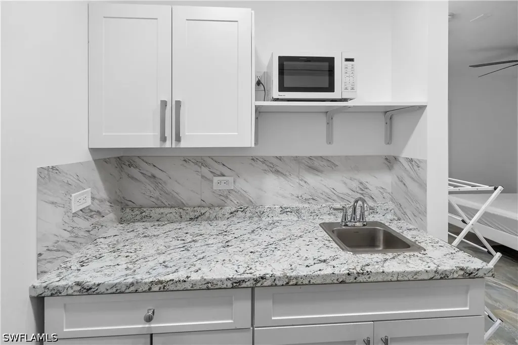 1315 NE 20th Avenue Cape Coral FL 33909
