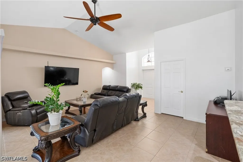 1315 NE 20th Avenue Cape Coral FL 33909