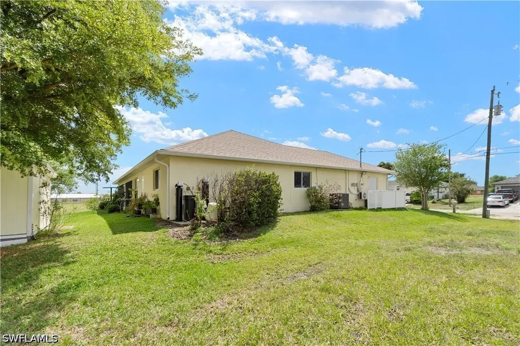 1315 NE 20th Avenue Cape Coral FL 33909
