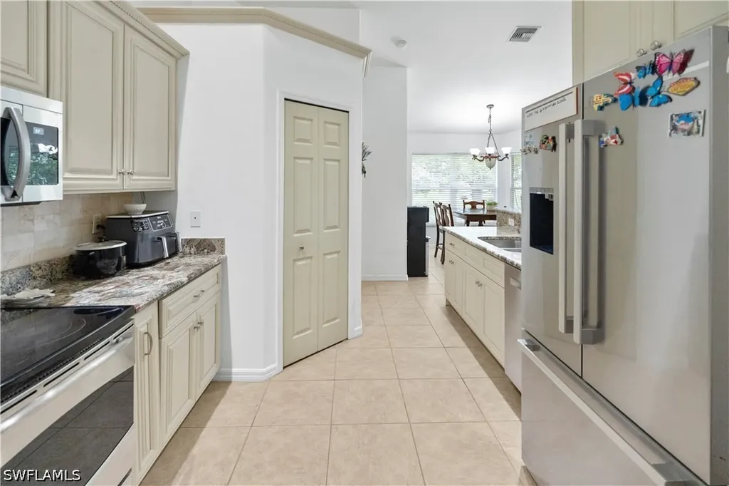 1315 NE 20th Avenue Cape Coral FL 33909