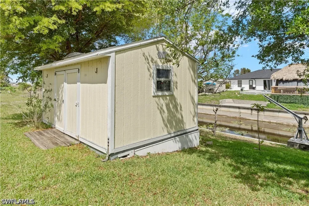 1315 NE 20th Avenue Cape Coral FL 33909