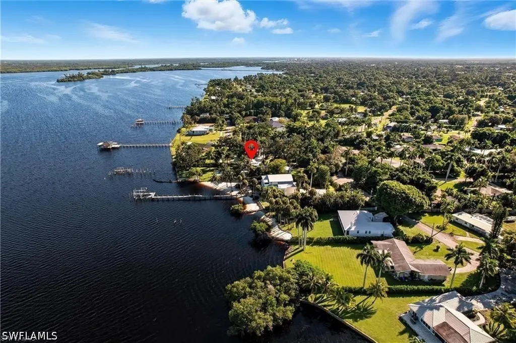 101 Fairview Avenue Fort Myers FL 33905