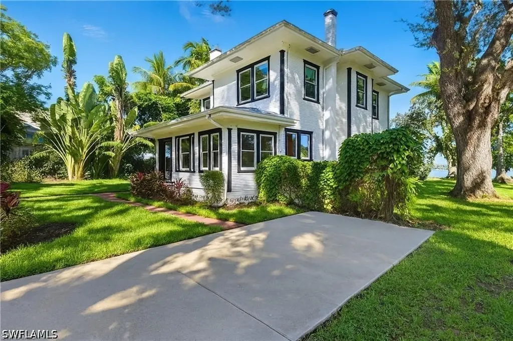 101 Fairview Avenue Fort Myers FL 33905