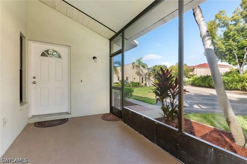 5120 SW Courtyards Court Cape Coral FL 33914