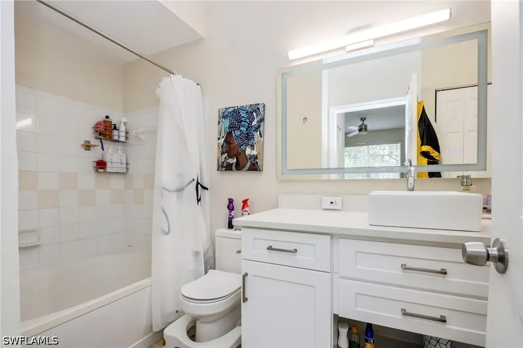 11550 Villa Grand Fort Myers FL 33913