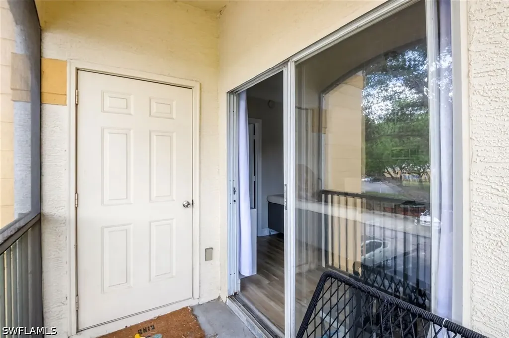 11550 Villa Grand Fort Myers FL 33913