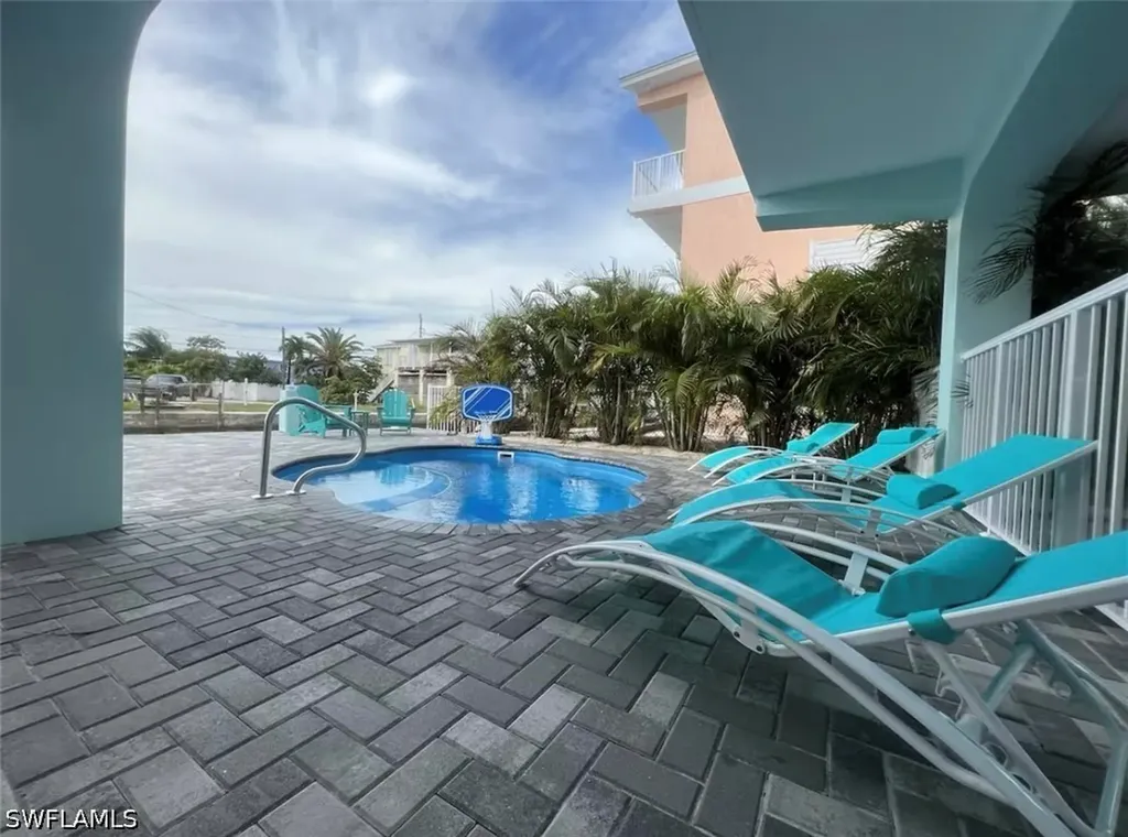 1021 82nd Street Marathon FL 33050