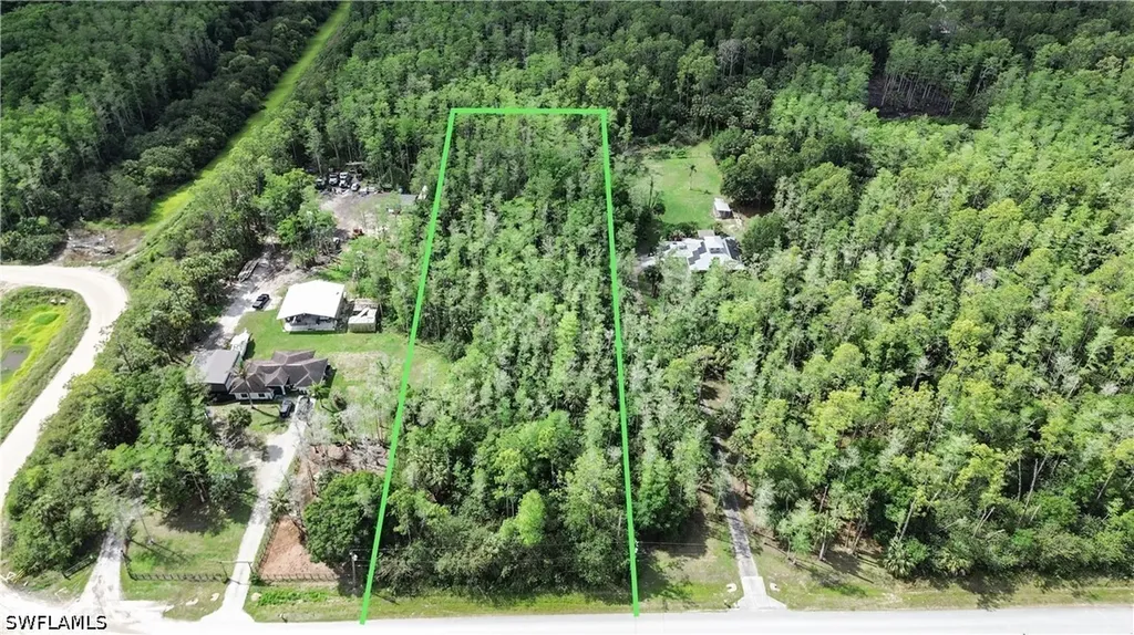 10TH Avenue SE Naples FL 34117