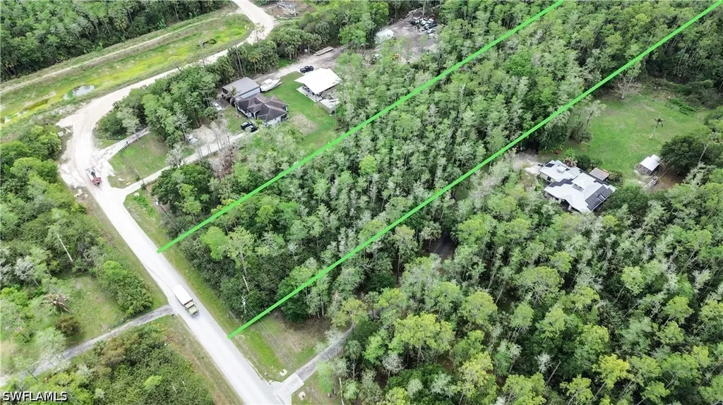 10TH Avenue SE Naples FL 34117
