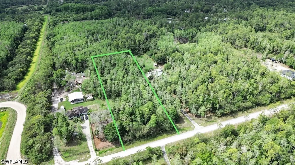 10TH Avenue SE Naples FL 34117