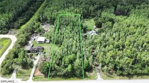 10TH Avenue SE Naples FL 34117