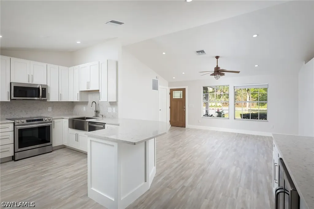 380 6th Street NE Naples FL 34120