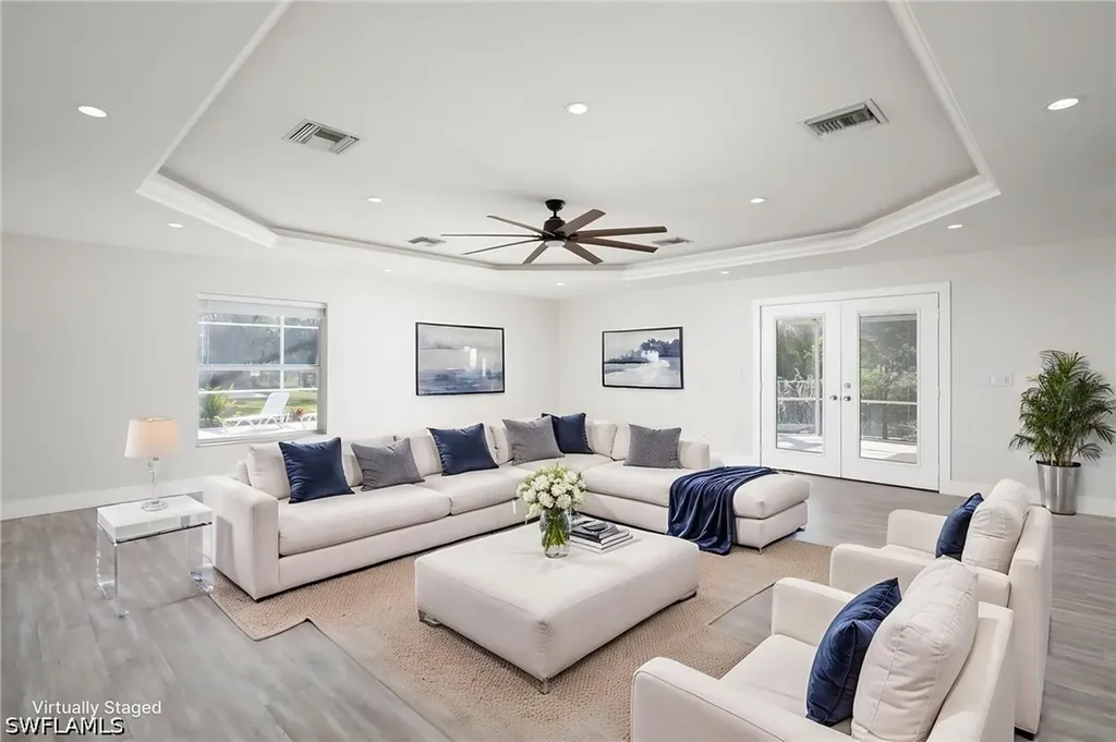 380 6th Street NE Naples FL 34120
