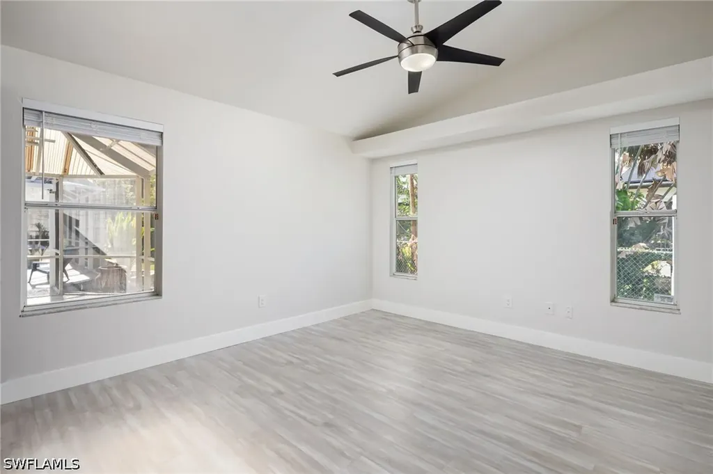380 6th Street NE Naples FL 34120