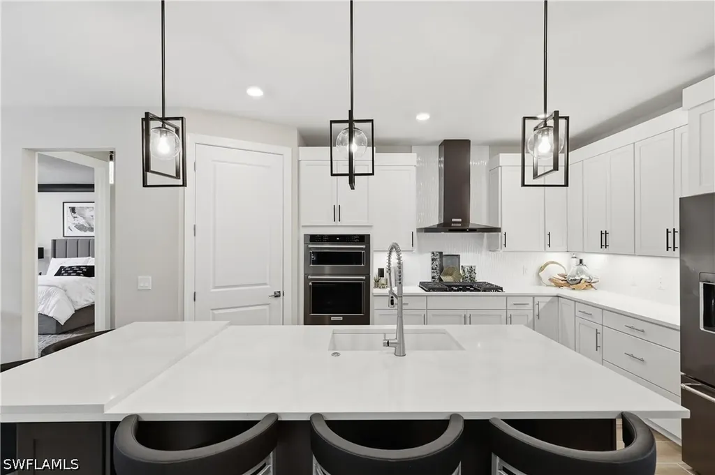 6678 Pennyroyal Drive Naples FL 34114