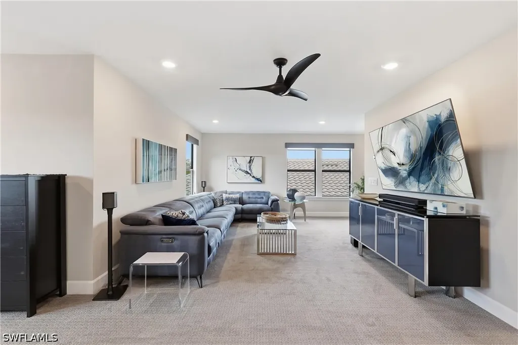 6678 Pennyroyal Drive Naples FL 34114