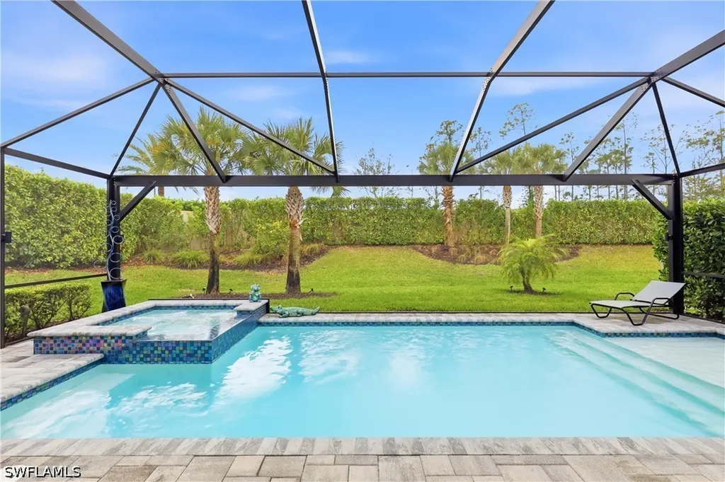 6678 Pennyroyal Drive Naples FL 34114