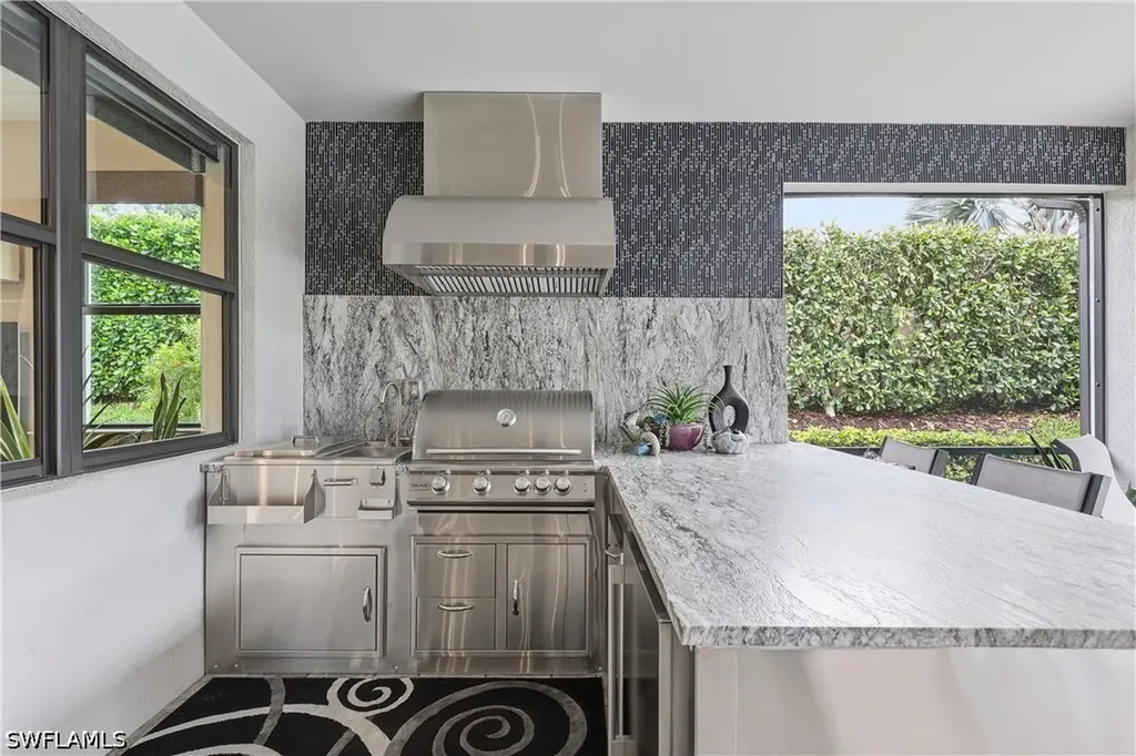 6678 Pennyroyal Drive Naples FL 34114