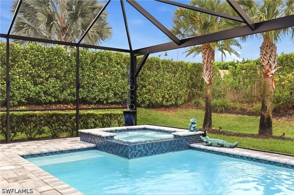 6678 Pennyroyal Drive Naples FL 34114