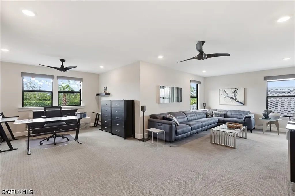 6678 Pennyroyal Drive Naples FL 34114