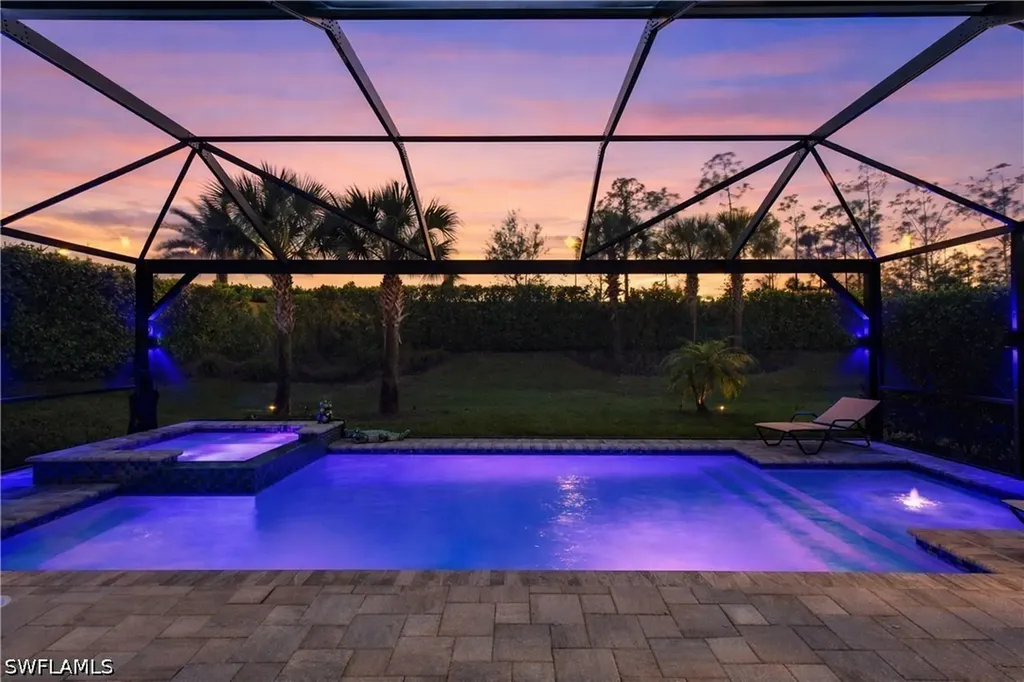 6678 Pennyroyal Drive Naples FL 34114