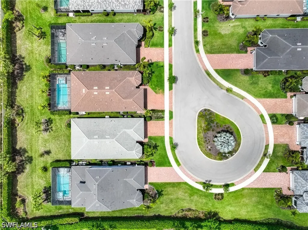 6678 Pennyroyal Drive Naples FL 34114