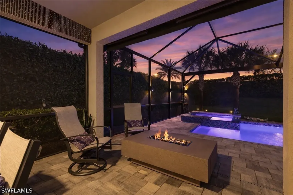 6678 Pennyroyal Drive Naples FL 34114