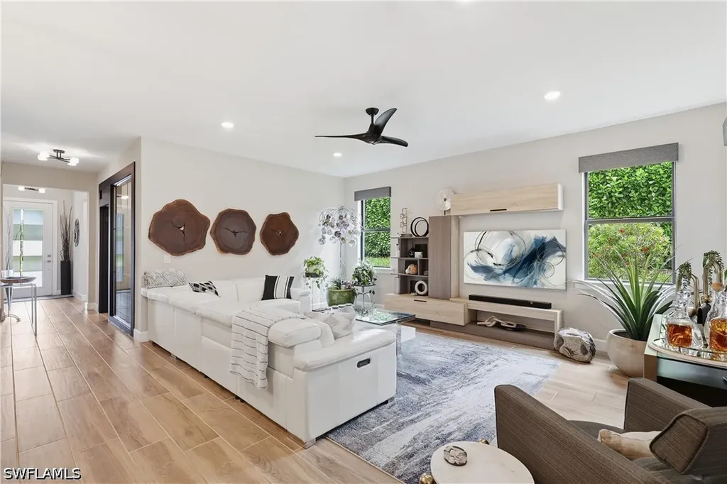 6678 Pennyroyal Drive Naples FL 34114