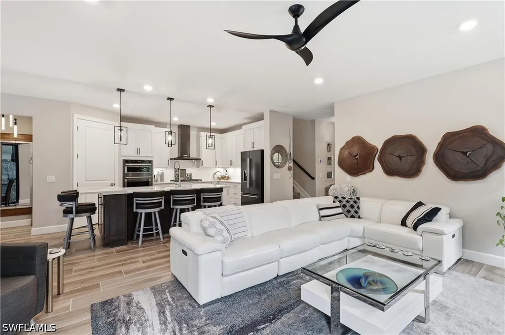 6678 Pennyroyal Drive Naples FL 34114