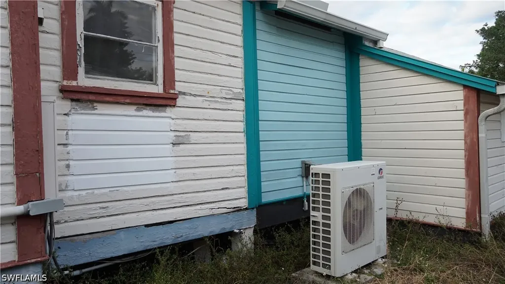 1809 Hough Street Fort Myers FL 33901