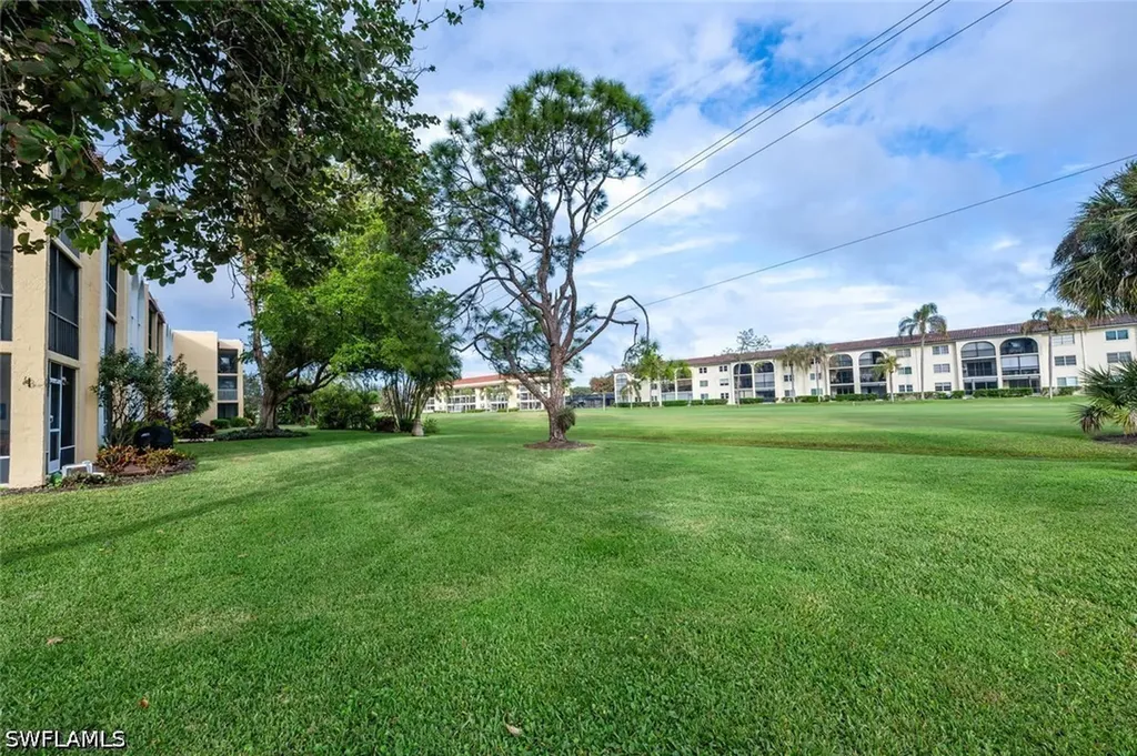 1087 Forest Lakes Drive Naples FL 34105