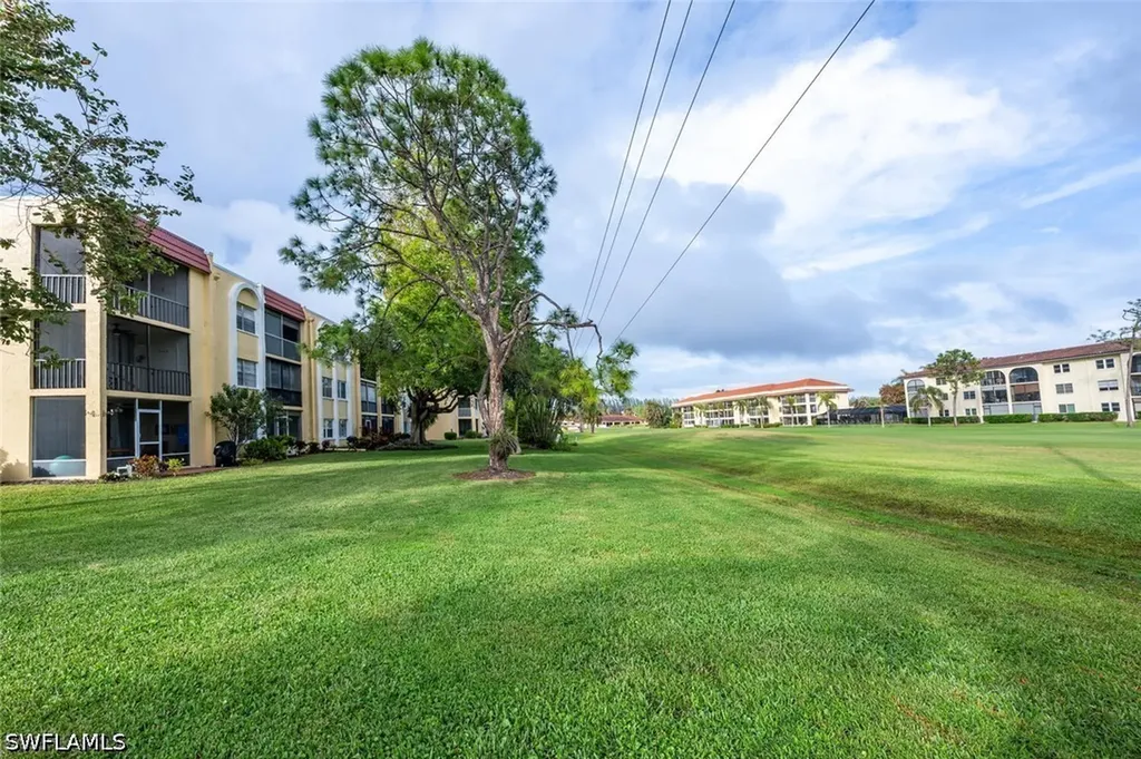 1087 Forest Lakes Drive Naples FL 34105