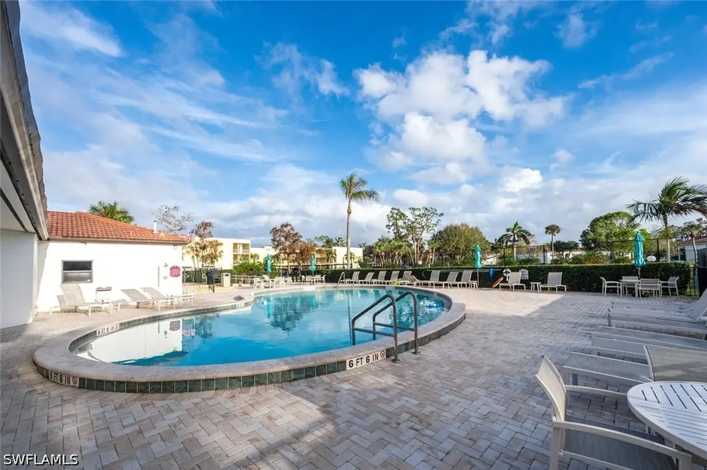 1087 Forest Lakes Drive Naples FL 34105