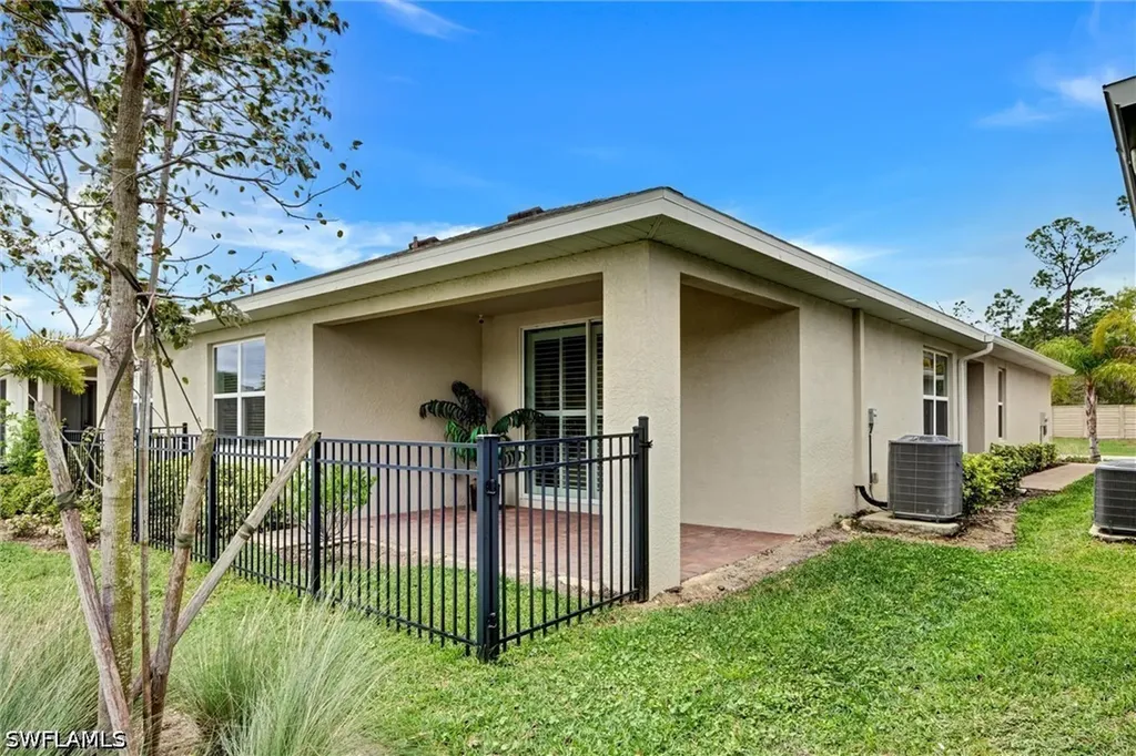 20462 Plumwood Loop North Fort Myers FL 33917