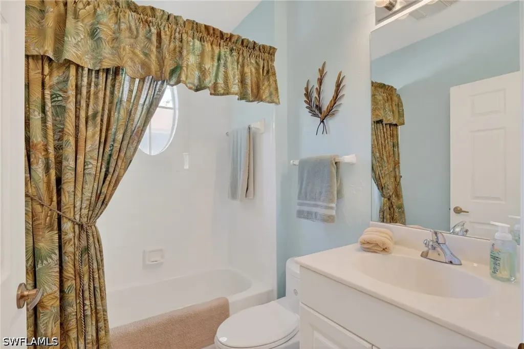 6285 Wilshire Pines Circle Naples FL 34109