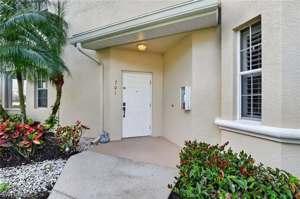 6285 Wilshire Pines Circle Naples FL 34109