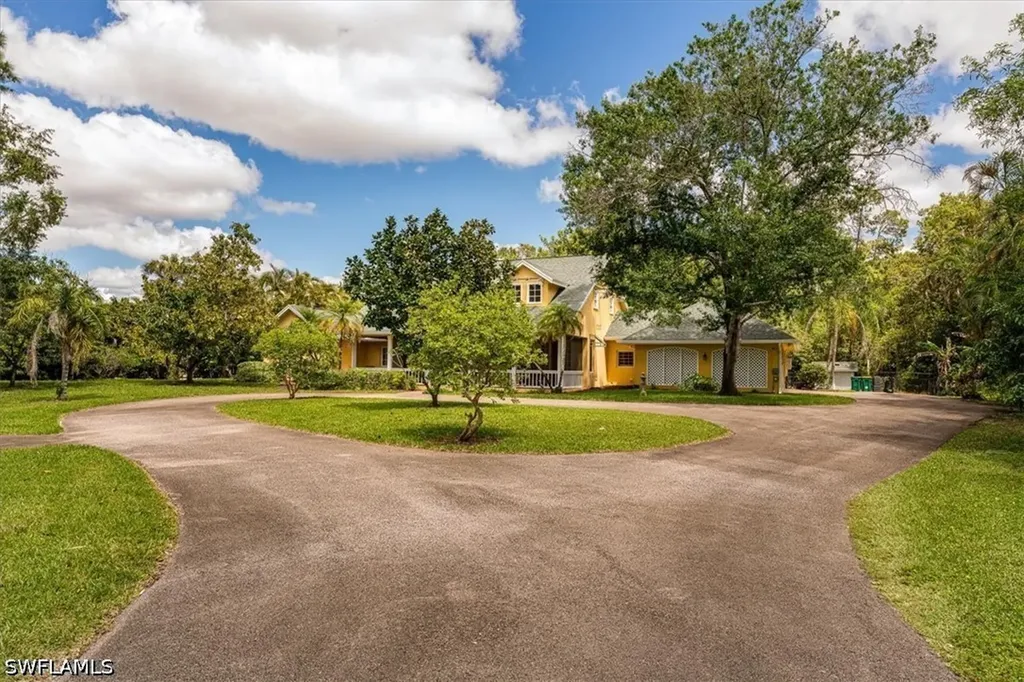 2790 66th Street SW Naples FL 34105