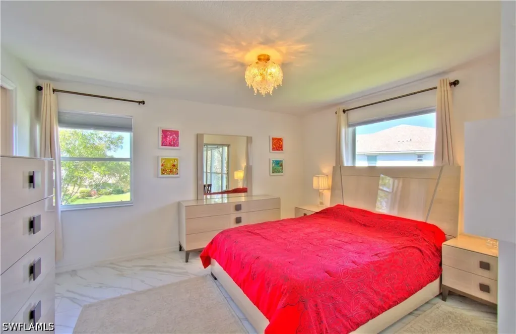 9590 Victoria Lane Naples FL 34109