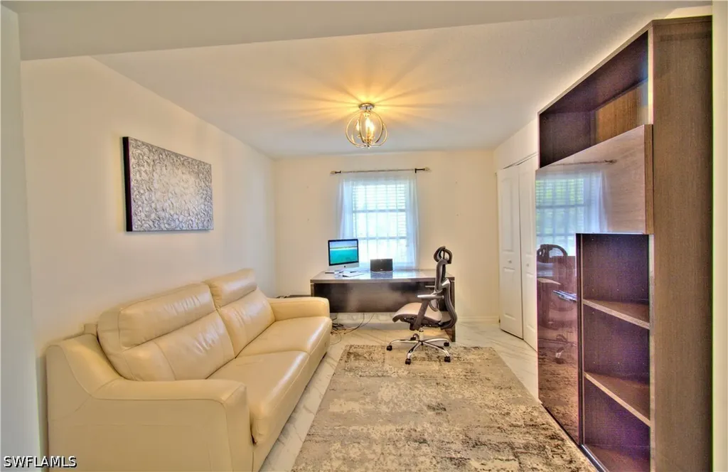 9590 Victoria Lane Naples FL 34109