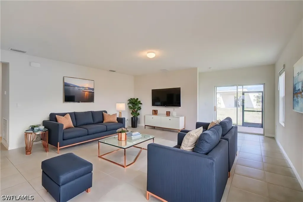 211 NE 20th Street Cape Coral FL 33909