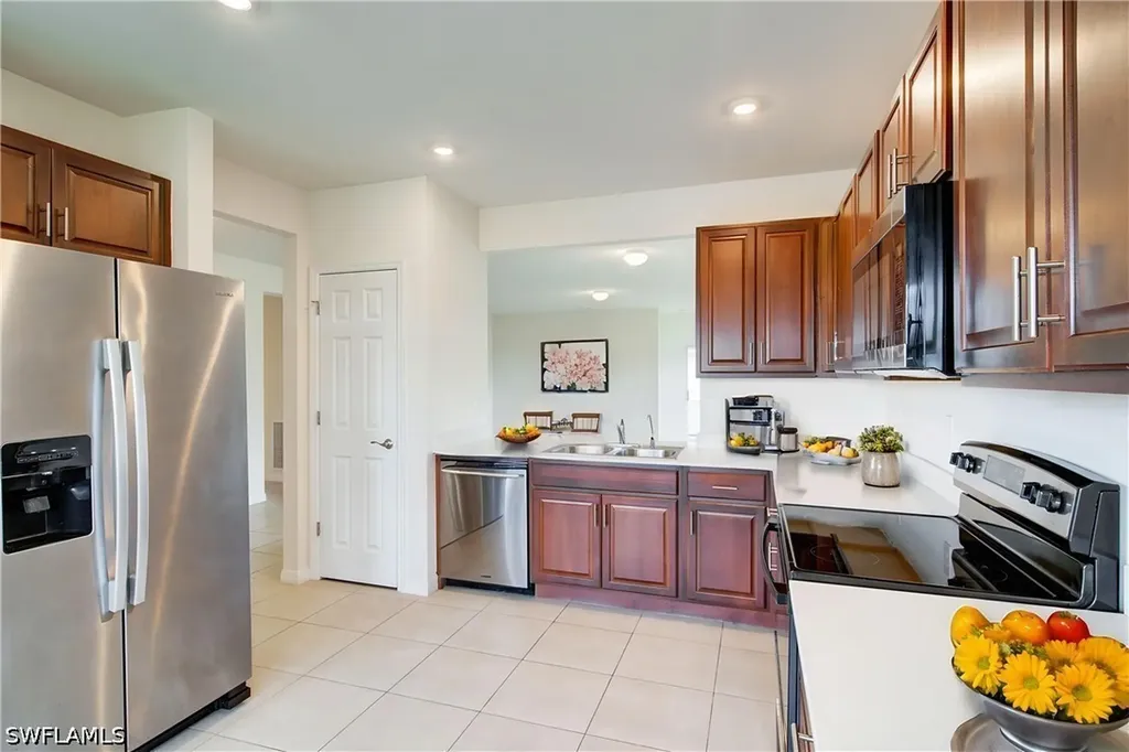 211 NE 20th Street Cape Coral FL 33909