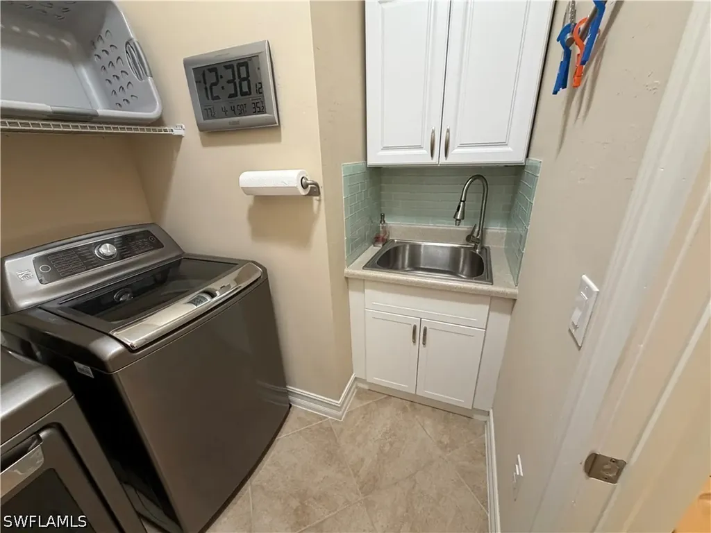 3156 Amadora Circle Cape Coral FL 33909