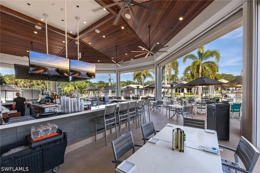 1505 Clermont Drive Naples FL 34109