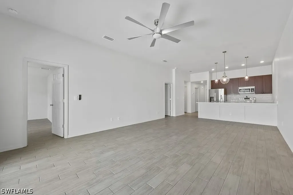 3429 SW 8th Place Cape Coral FL 33914