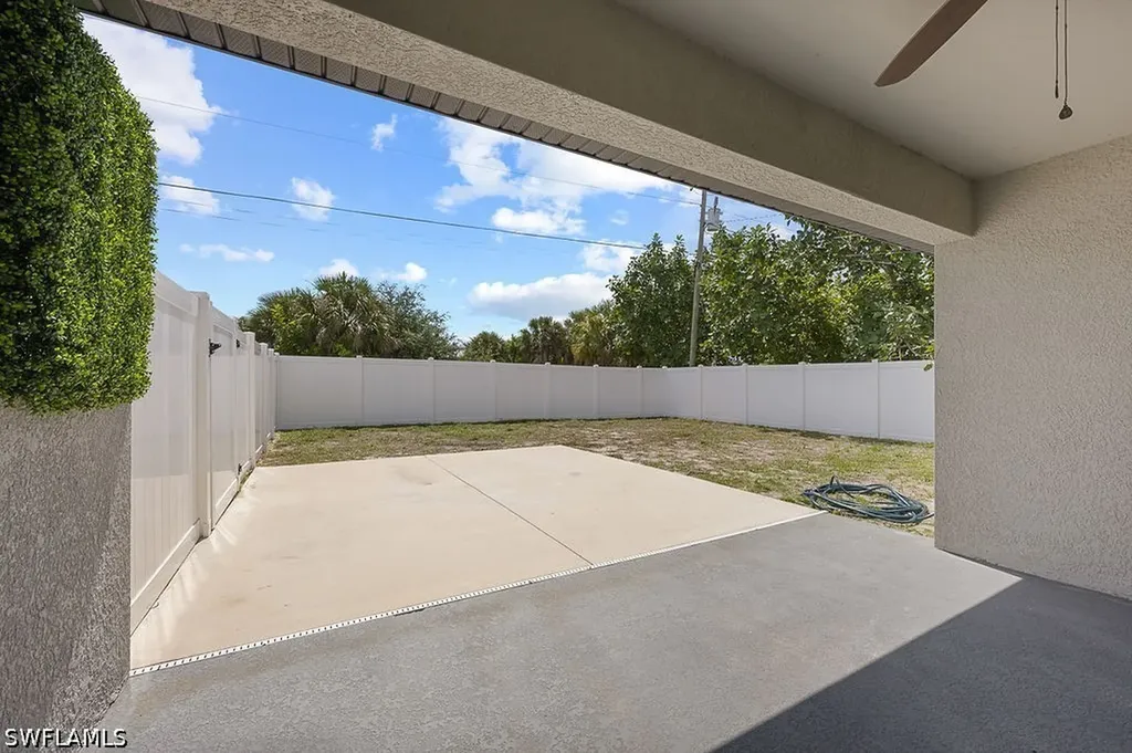 3429 SW 8th Place Cape Coral FL 33914