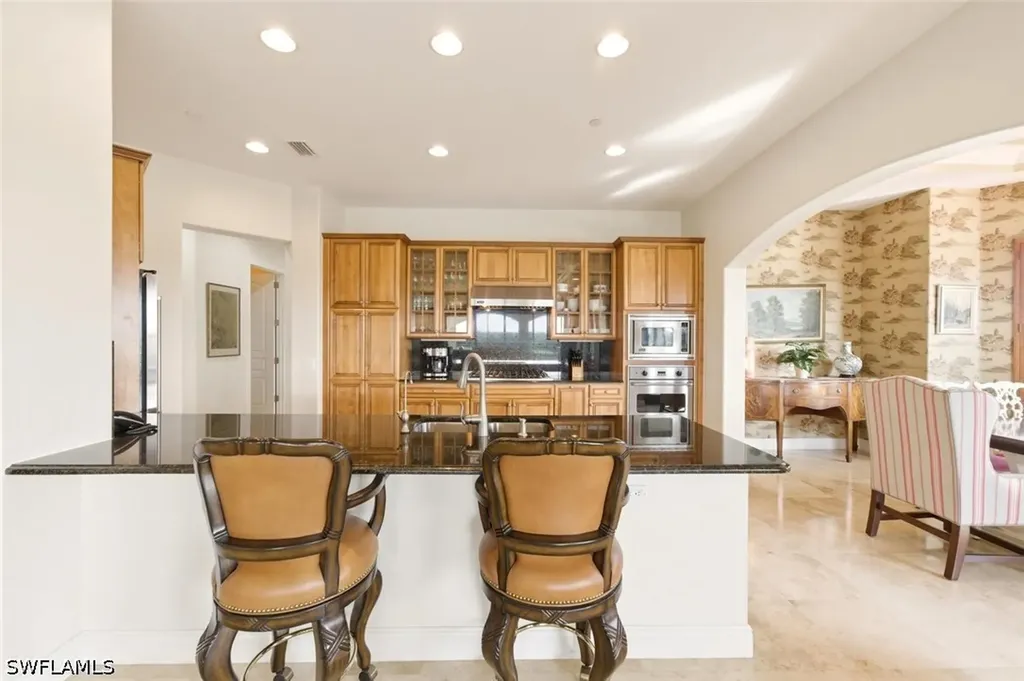 2538 Marquesa Royale Lane Naples FL 34109