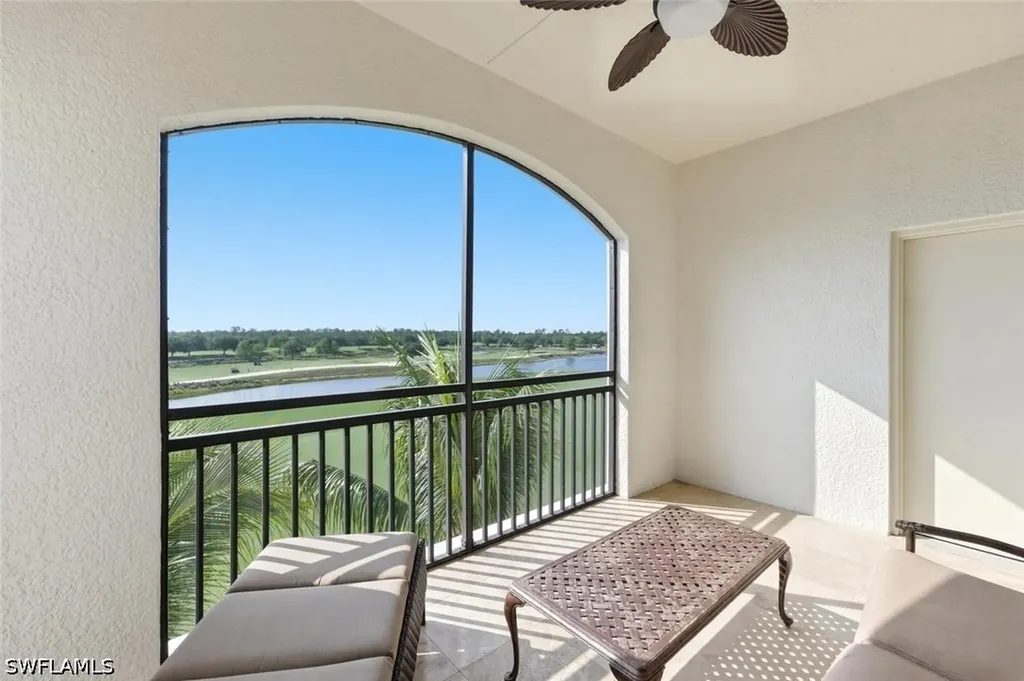2538 Marquesa Royale Lane Naples FL 34109