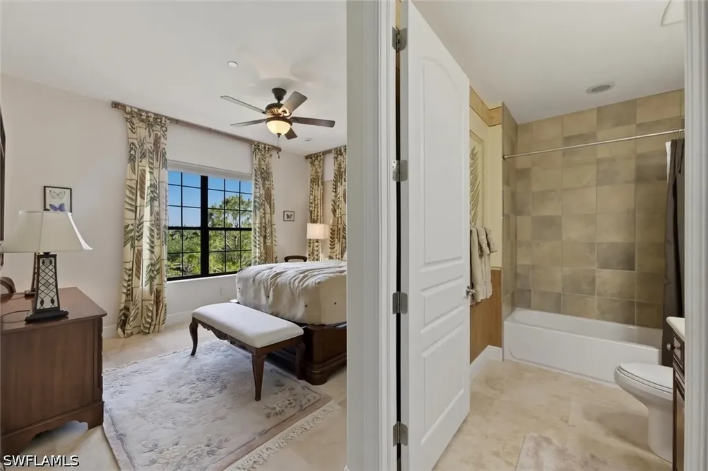 2538 Marquesa Royale Lane Naples FL 34109