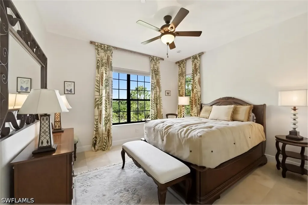 2538 Marquesa Royale Lane Naples FL 34109